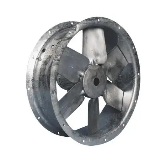 Ventilateur industriel en métal avec cinq pales.